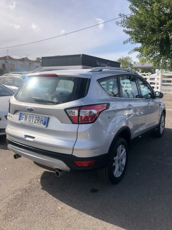 Ford Kuga - immagine 4