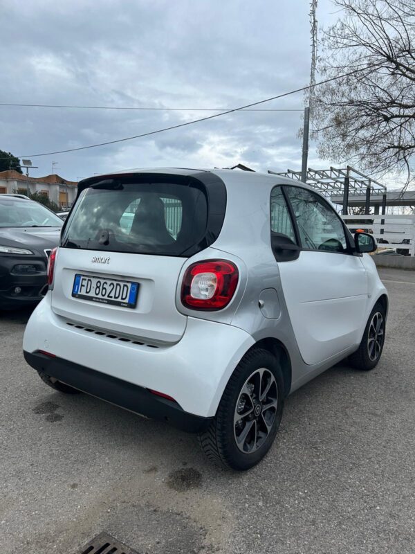 Smart fortwo - immagine 6