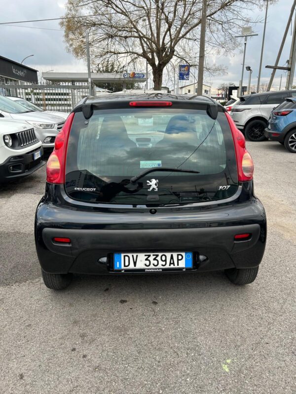 Peugeot 107 - immagine 7