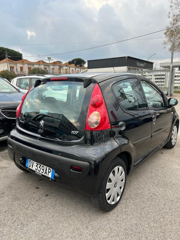 Peugeot 107 - immagine 6