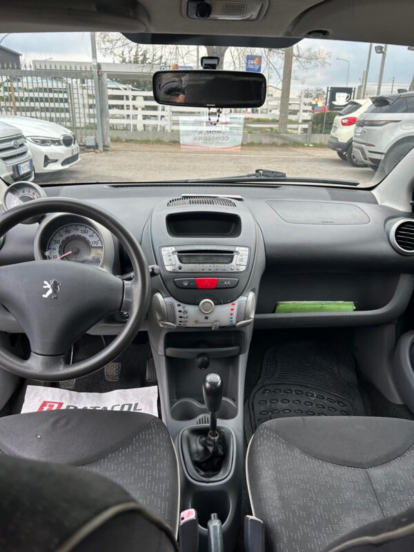 Peugeot 107 - immagine 10