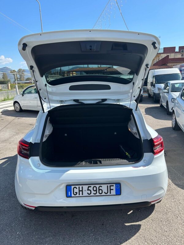 Renault clio - immagine 10