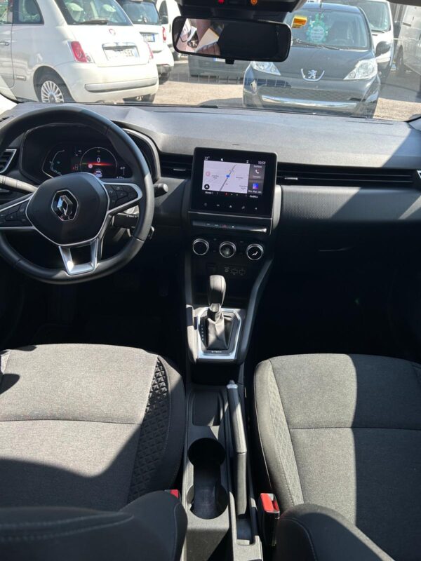 Renault clio - immagine 9