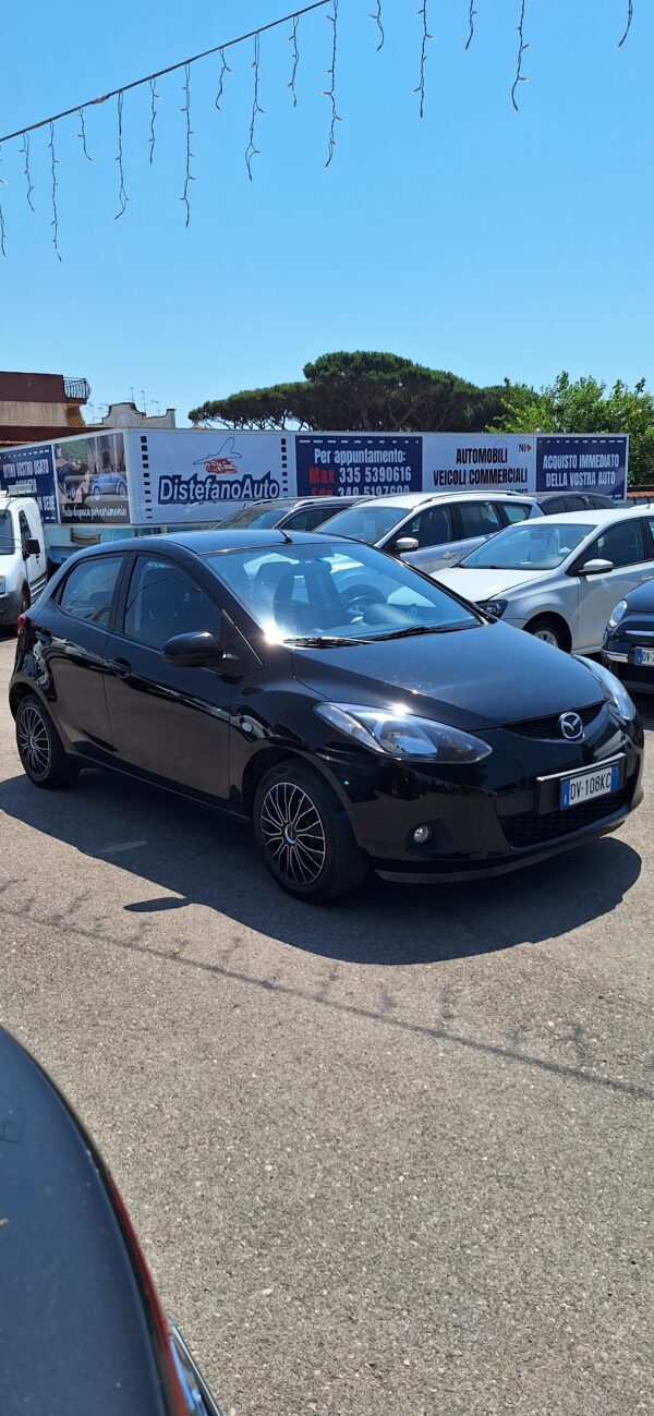 Mazda 2 - immagine 5