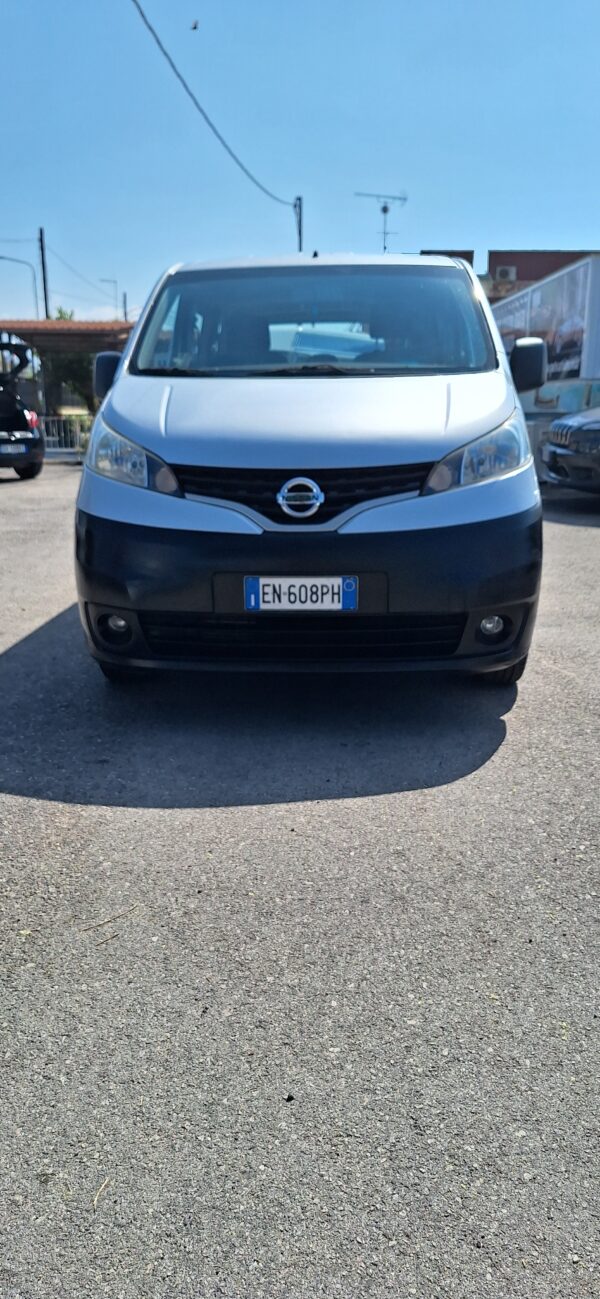 Nissan NV 7 posti - immagine 3