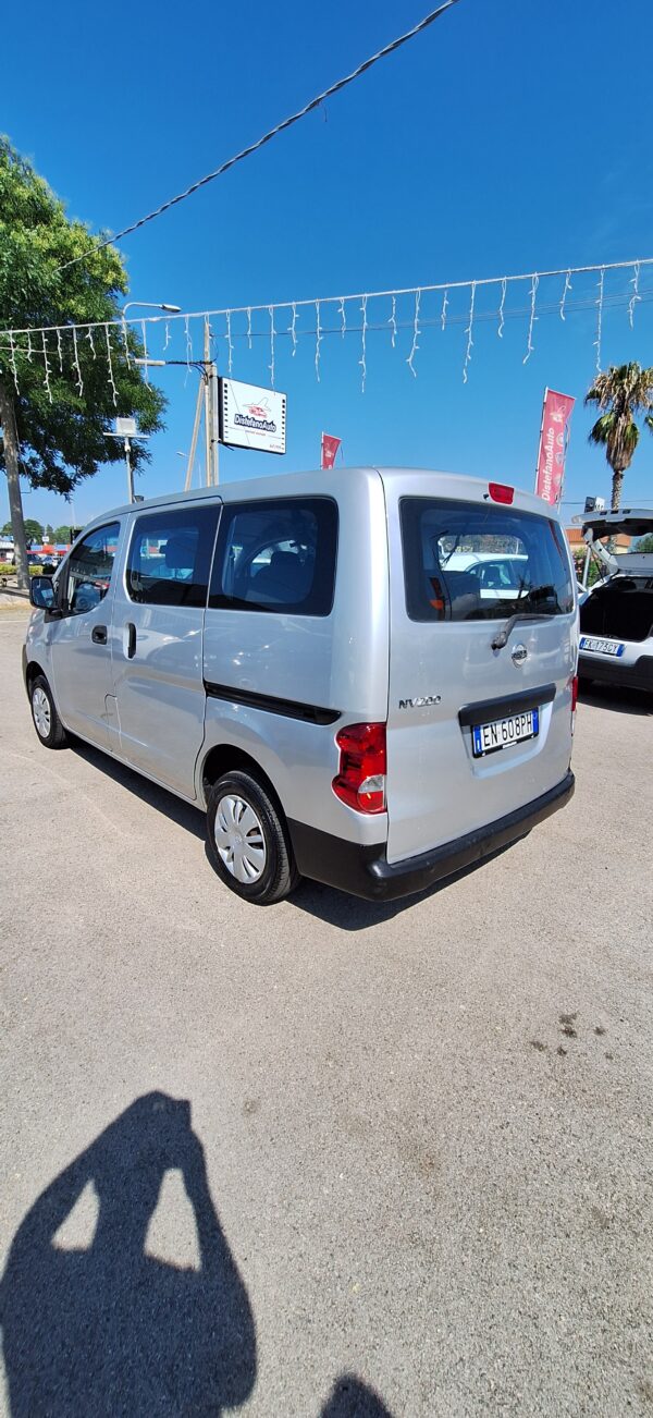 Nissan NV 7 posti - immagine 8